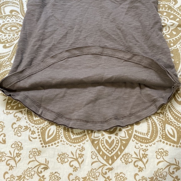 Free People Tank Top V Neck Top Sizes Small Color brown👍🏽 - Picture 7 of 9